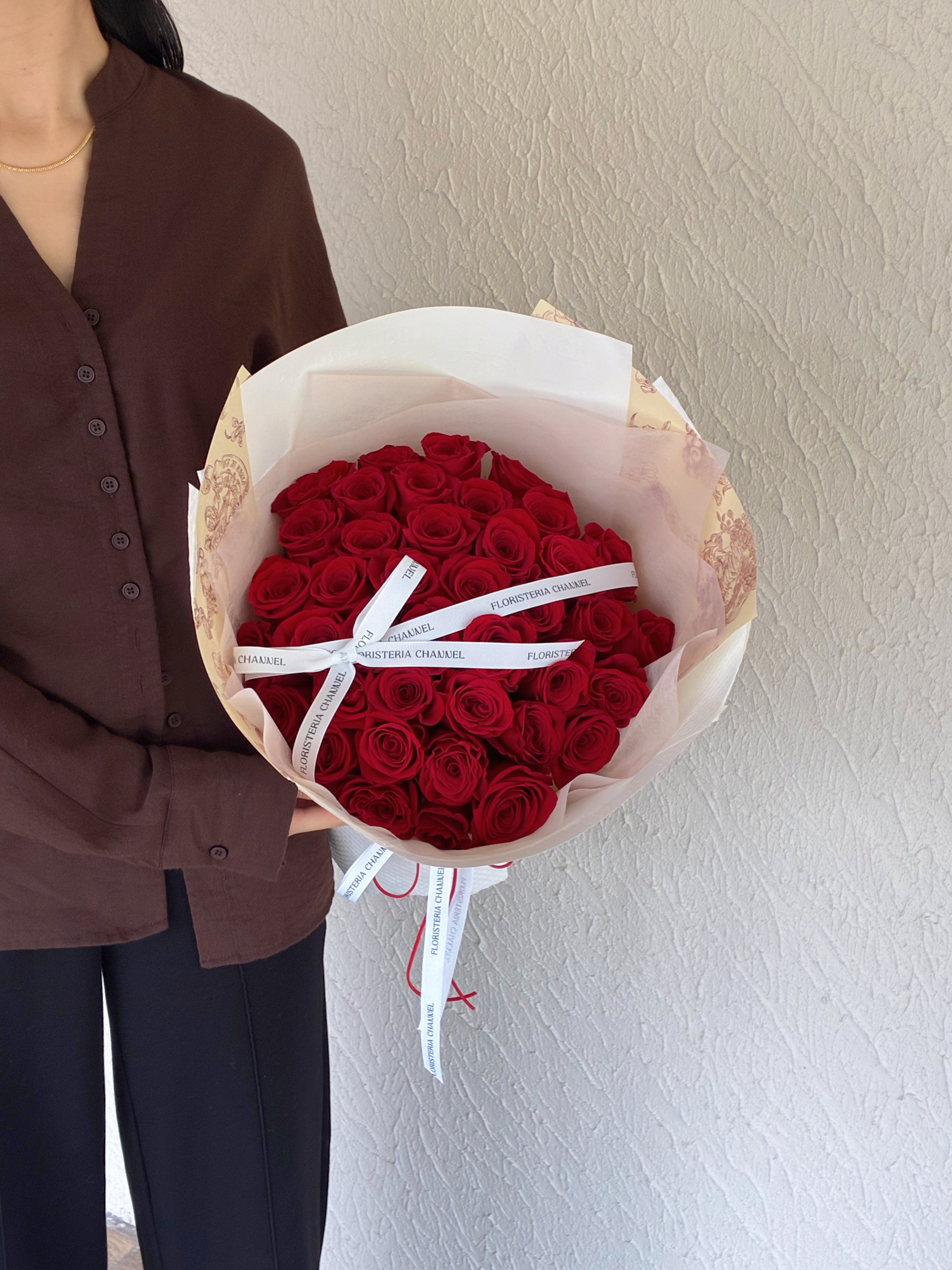 RAMO 40 ROSAS ROJAS